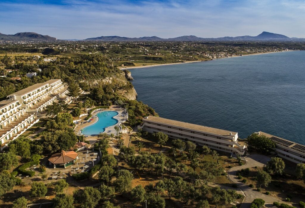 citt_-del-mare-resort-village-cds-hotel-terrasini-citt_-del-mare-terrasini-resort-village-cds-hotel-terrasini-piscina-panorama-tSa-1100X750