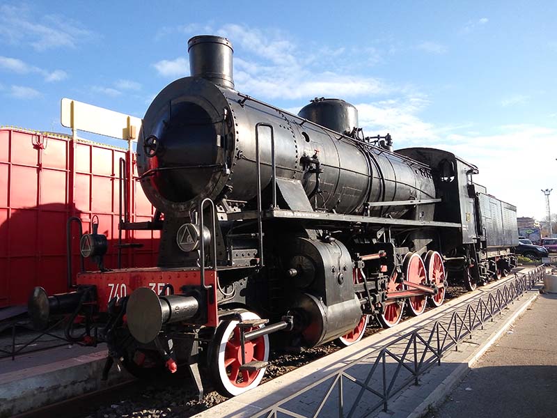 2g to treno-locomotiva-a-vapore-740