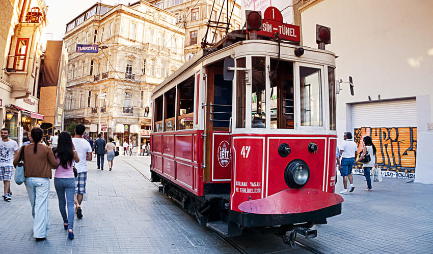 tramway-istanbul-1-1